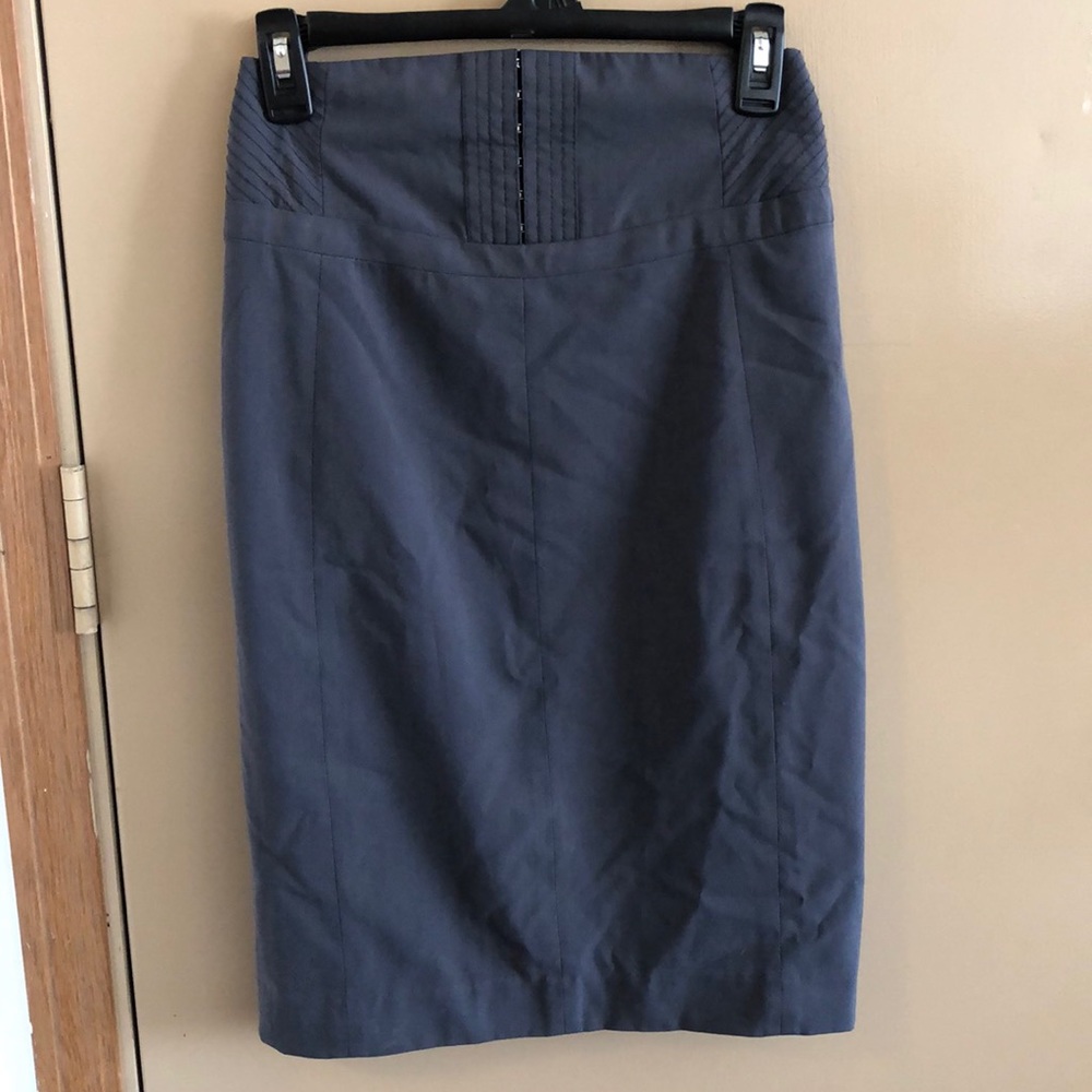 Grey pencil skirt